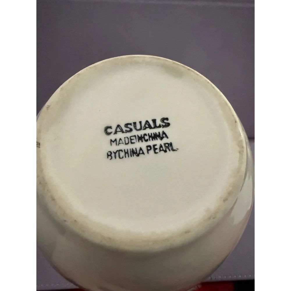 Casuals Apple Ceramic Utensil Holder Crock Cream Green Rim 6 Inch